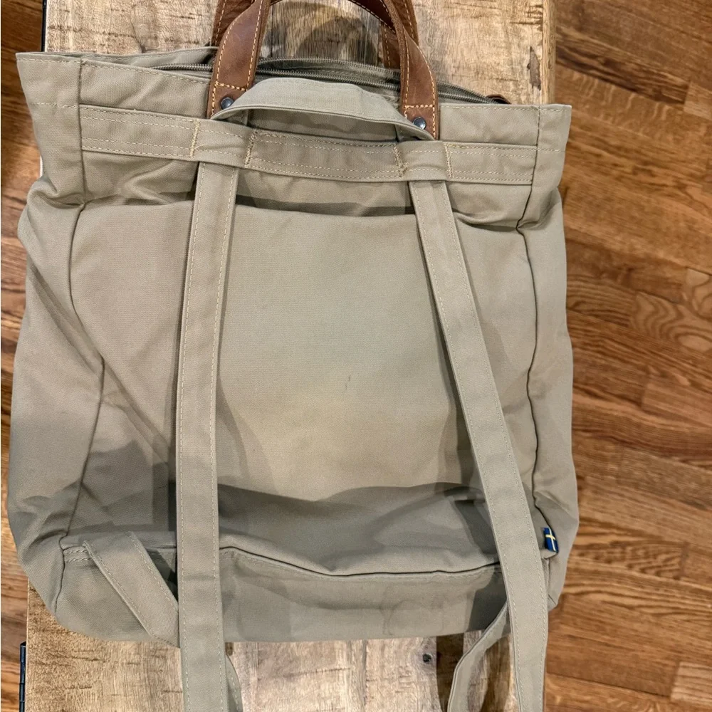Fjallraven Totepack No. 1 Bag - Tan color - Picture 3 of 3